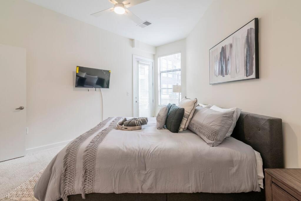 Charming Cozy Apartment With Wi-Fi & Free Parking 샬럿 외부 사진